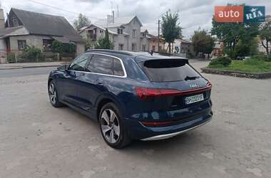 Внедорожник / Кроссовер Audi e-tron 2018 в 
