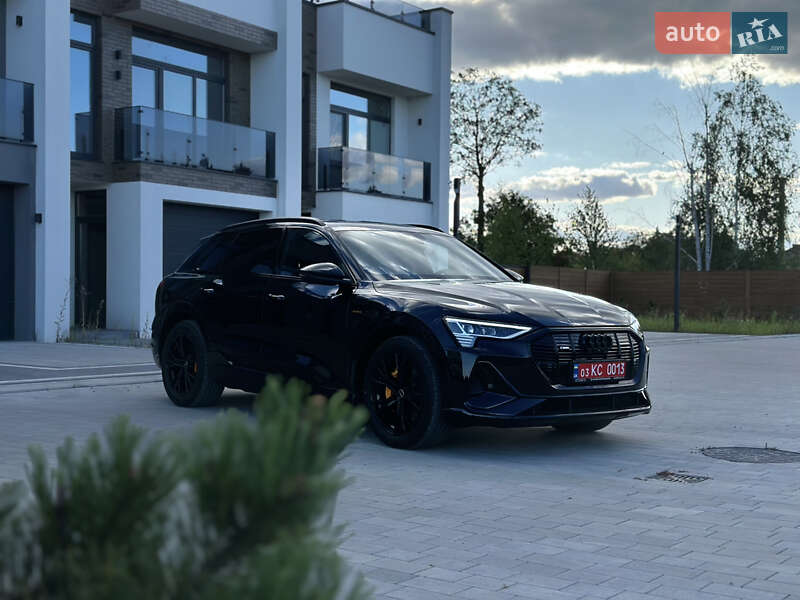 Внедорожник / Кроссовер Audi e-tron 2022 в Ковеле