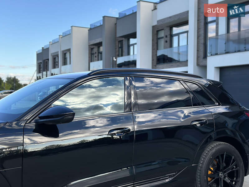 Внедорожник / Кроссовер Audi e-tron 2022 в Ковеле