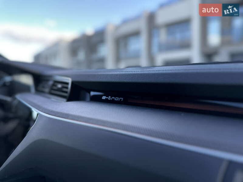 Внедорожник / Кроссовер Audi e-tron 2022 в Ковеле