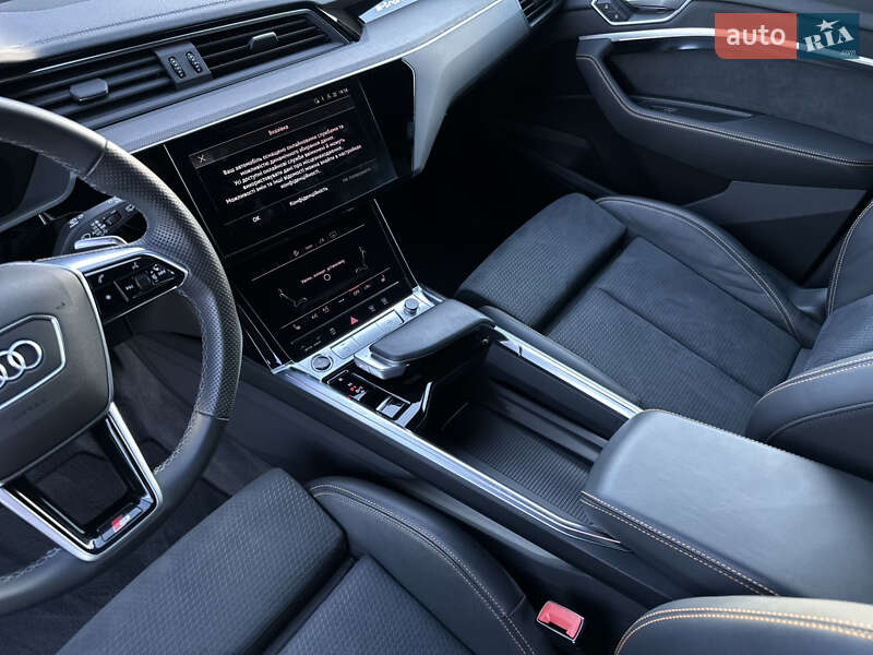 Внедорожник / Кроссовер Audi e-tron 2022 в Ковеле