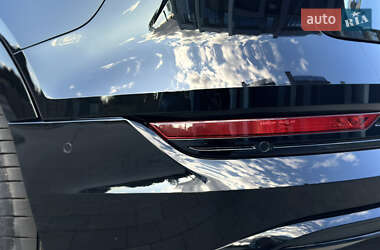 Внедорожник / Кроссовер Audi e-tron 2022 в 