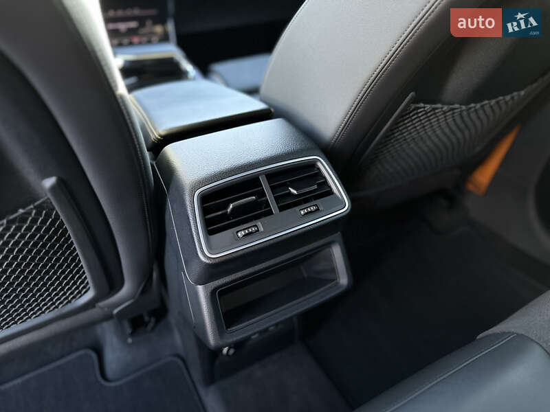 Внедорожник / Кроссовер Audi e-tron 2022 в Ковеле