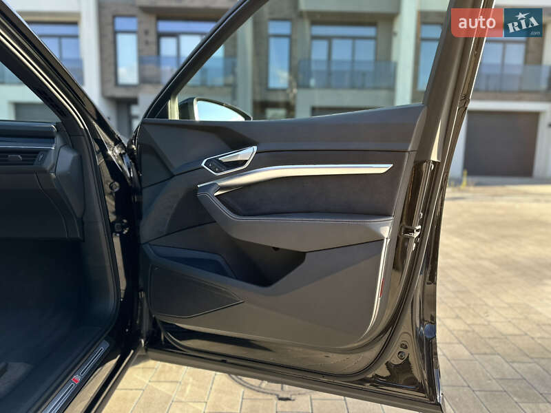 Внедорожник / Кроссовер Audi e-tron 2022 в Ковеле