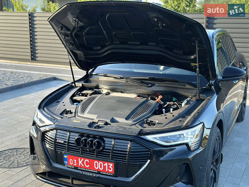 Внедорожник / Кроссовер Audi e-tron 2022 в Ковеле