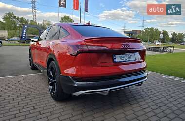 Внедорожник / Кроссовер Audi e-tron 2020 в 
