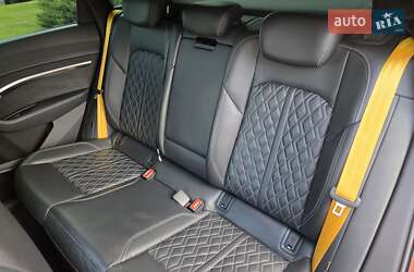 Внедорожник / Кроссовер Audi e-tron 2020 в 