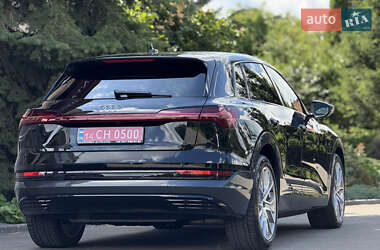 Позашляховик / Кросовер Audi e-tron 2020 в 