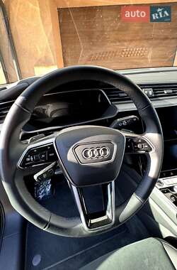 Внедорожник / Кроссовер Audi e-tron 2021 в 
