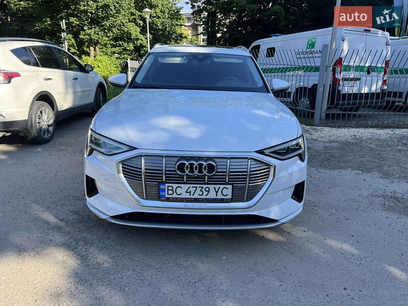 Внедорожник / Кроссовер Audi e-tron 2019 в Львове