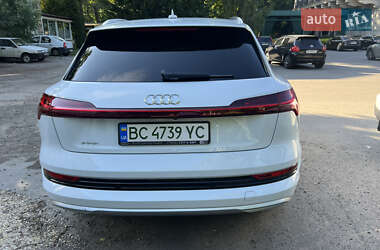 Внедорожник / Кроссовер Audi e-tron 2019 в 