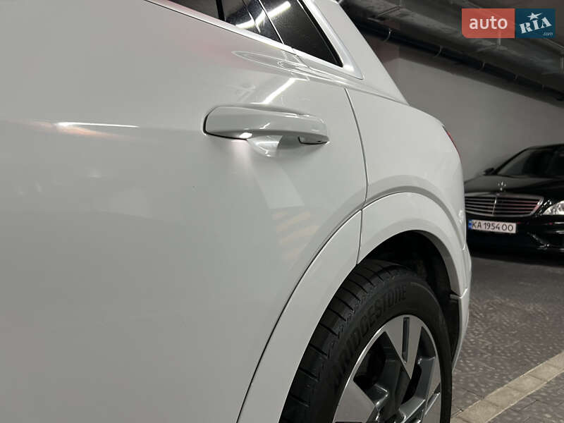 Внедорожник / Кроссовер Audi e-tron 2019 в Львове