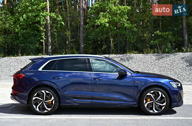 Позашляховик / Кросовер Audi e-tron 2022 в Львові