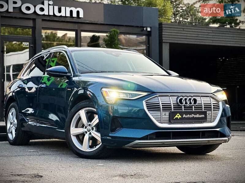 Внедорожник / Кроссовер Audi e-tron 2019 в Киеве