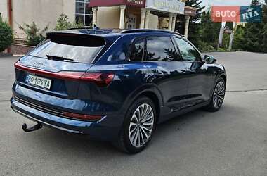 Внедорожник / Кроссовер Audi e-tron 2019 в 