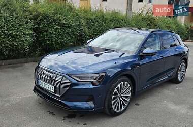 Внедорожник / Кроссовер Audi e-tron 2019 в 