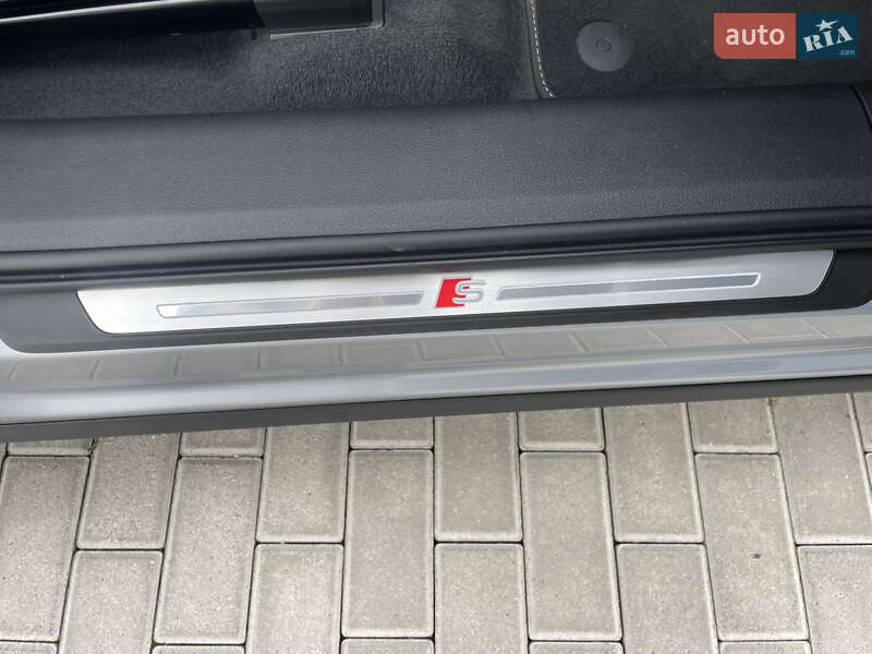 Внедорожник / Кроссовер Audi e-tron 2022 в Ровно