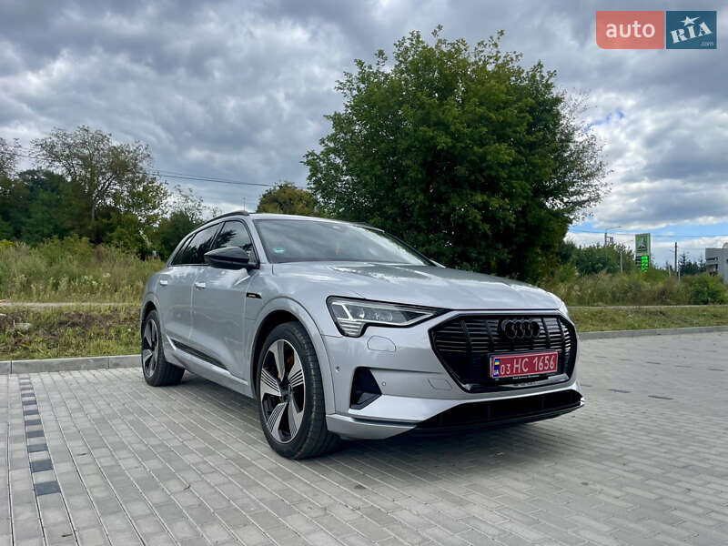 Внедорожник / Кроссовер Audi e-tron 2022 в Ровно