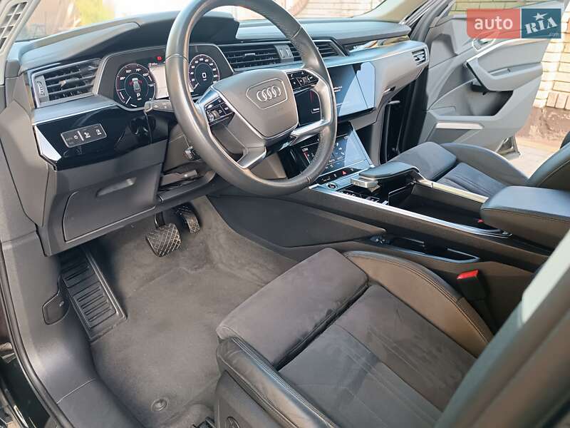 Внедорожник / Кроссовер Audi e-tron 2023 в Дрогобыче фото 39 Внедорожник / Кроссовер Audi e-tron 2023 в Дрогобыче