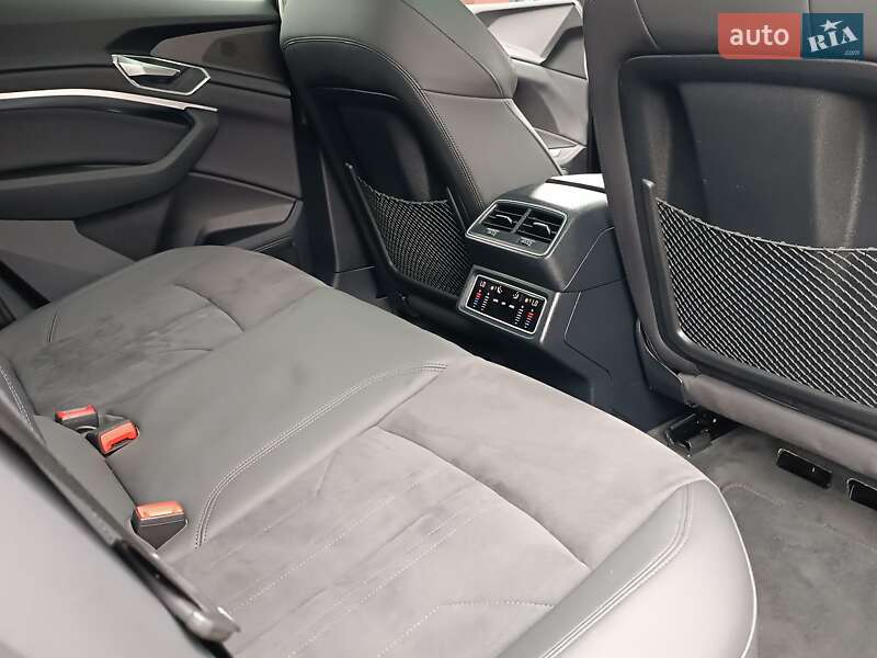 Внедорожник / Кроссовер Audi e-tron 2023 в Дрогобыче фото 65 Внедорожник / Кроссовер Audi e-tron 2023 в Дрогобыче