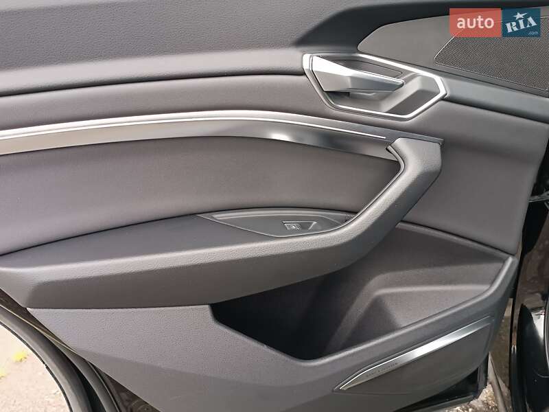 Внедорожник / Кроссовер Audi e-tron 2023 в Дрогобыче фото 71 Внедорожник / Кроссовер Audi e-tron 2023 в Дрогобыче