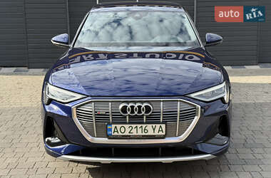 Внедорожник / Кроссовер Audi e-tron 2022 в 
