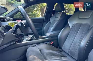 Внедорожник / Кроссовер Audi e-tron 2020 в 