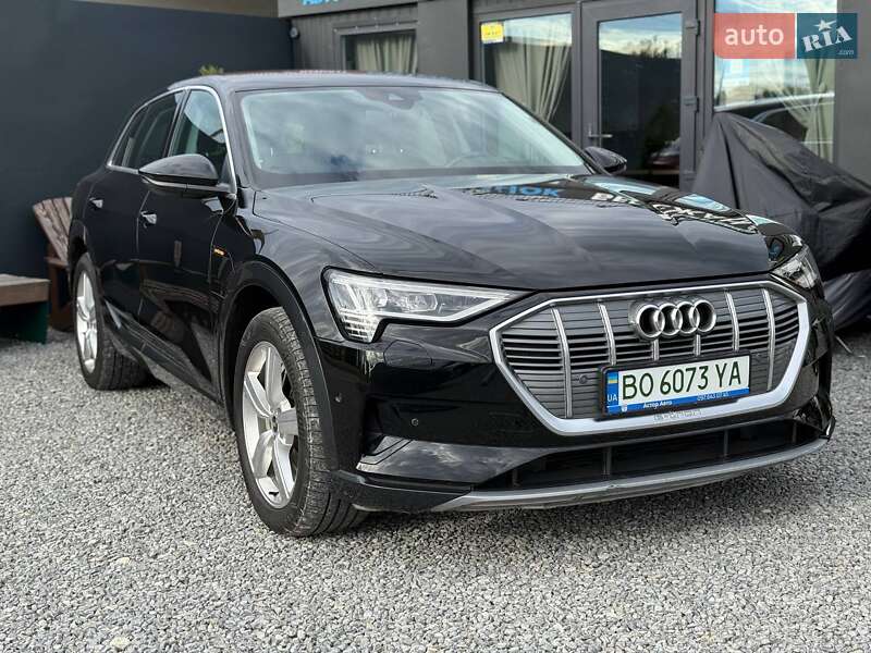 Позашляховик / Кросовер Audi e-tron 2021 в Тернополі