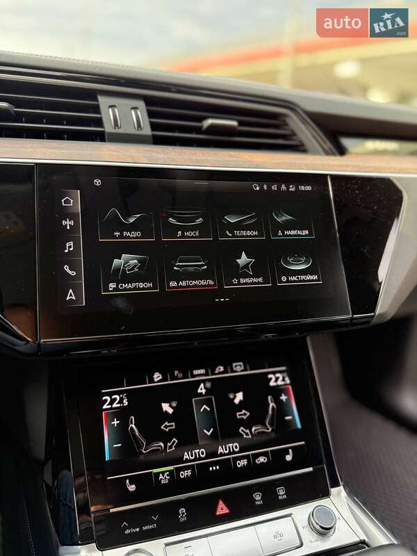 Позашляховик / Кросовер Audi e-tron 2021 в Тернополі