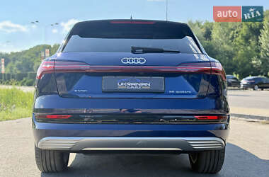 Позашляховик / Кросовер Audi e-tron 2020 в 