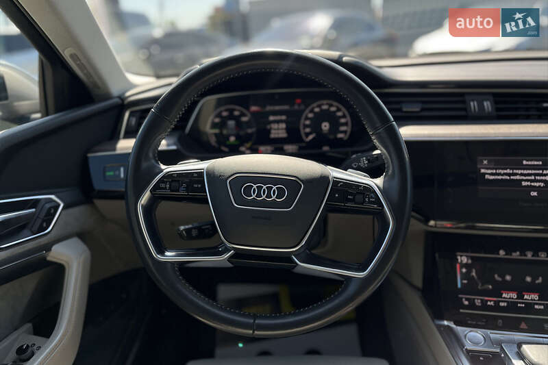 Внедорожник / Кроссовер Audi e-tron 2019 в Мукачево