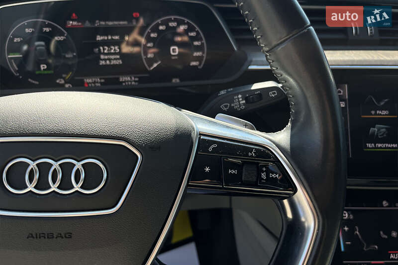 Внедорожник / Кроссовер Audi e-tron 2019 в Мукачево