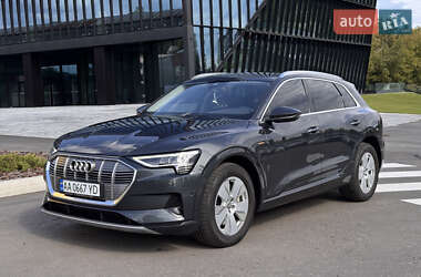 Внедорожник / Кроссовер Audi e-tron 2019 в Киеве