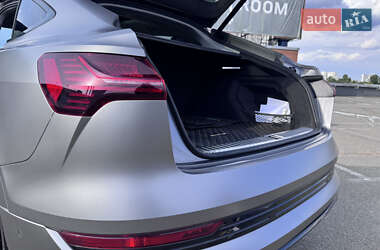 Внедорожник / Кроссовер Audi e-tron 2020 в 