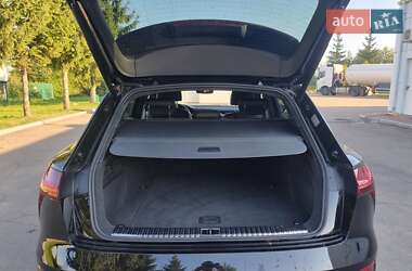 Позашляховик / Кросовер Audi e-tron 2021 в 