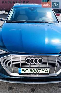 Позашляховик / Кросовер Audi e-tron 2020 в 