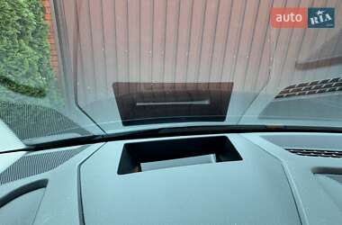 Внедорожник / Кроссовер Audi e-tron 2022 в 