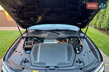 Внедорожник / Кроссовер Audi e-tron 2022 в 