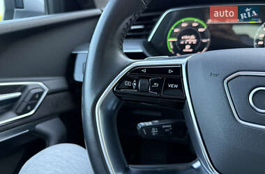 Внедорожник / Кроссовер Audi e-tron 2019 в 