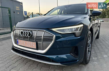 Внедорожник / Кроссовер Audi e-tron 2020 в 