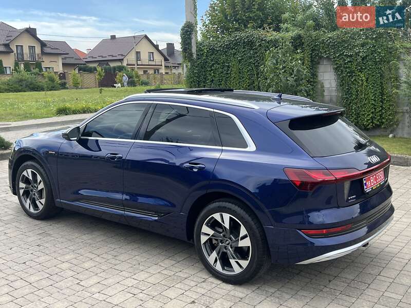 Внедорожник / Кроссовер Audi e-tron 2021 в Ровно