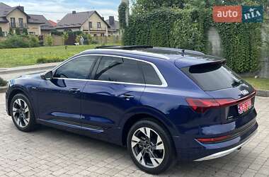 Внедорожник / Кроссовер Audi e-tron 2021 в 