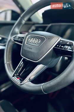Внедорожник / Кроссовер Audi e-tron 2020 в 