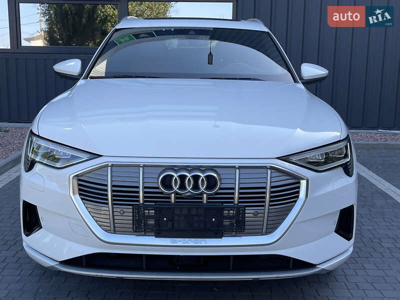 Позашляховик / Кросовер Audi e-tron 2019 в Рівному