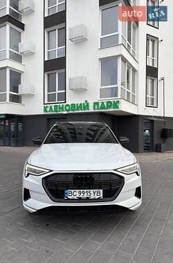 Внедорожник / Кроссовер Audi e-tron 2019 в 