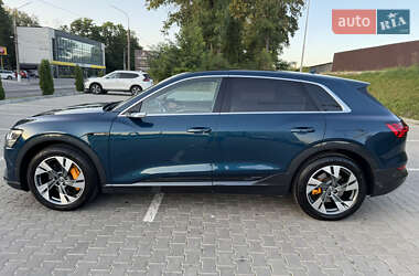Внедорожник / Кроссовер Audi e-tron 2019 в 