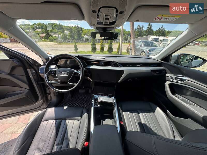 Позашляховик / Кросовер Audi e-tron 2019 в Миколаєві фото 12 Позашляховик / Кросовер Audi e-tron 2019 в Миколаєві