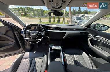 Внедорожник / Кроссовер Audi e-tron 2019 в 