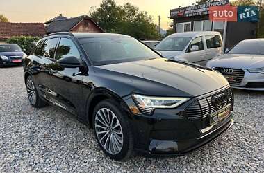 Внедорожник / Кроссовер Audi e-tron 2020 в 