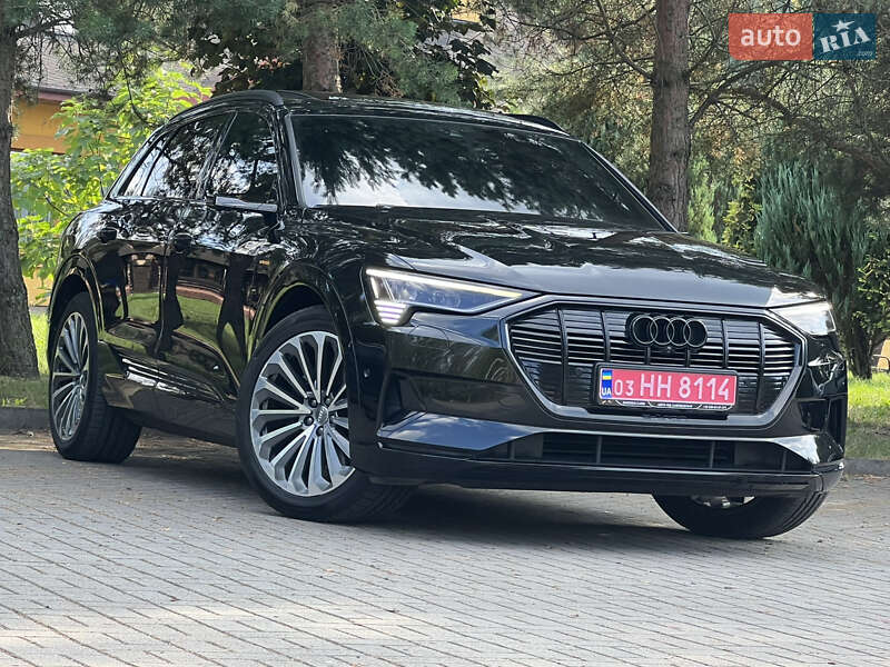 Внедорожник / Кроссовер Audi e-tron 2020 в 